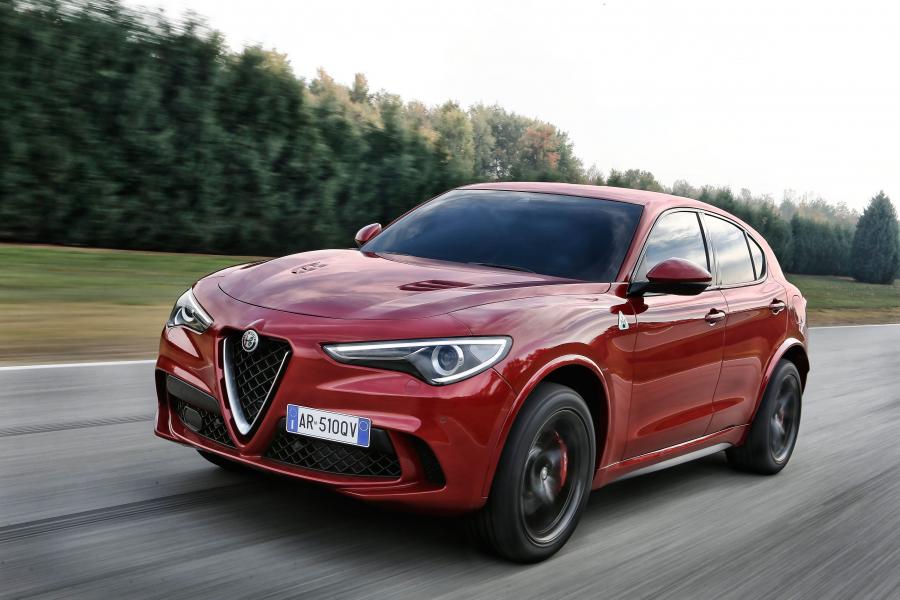  Alfa Romeo Stelvio Quadrifoglio (949) 2017 года  (WW) (фото 40 из 51)